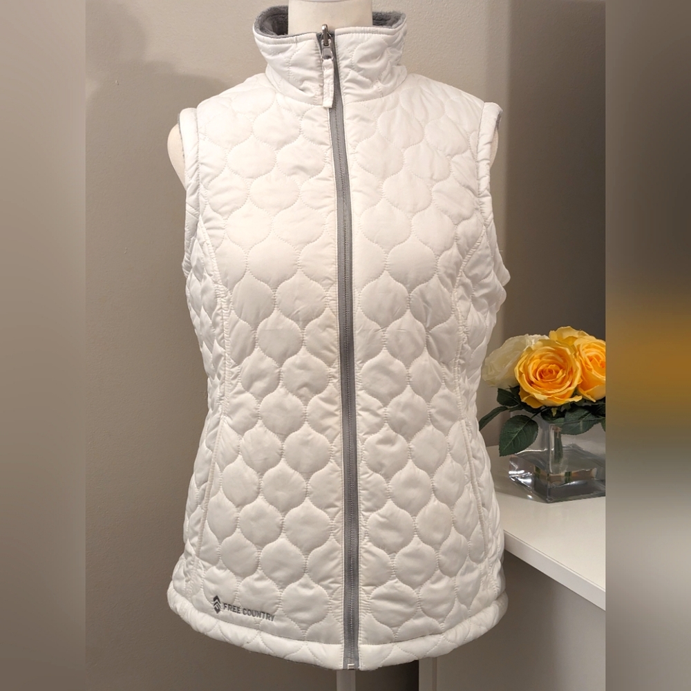 Reversible puffer vest jacket